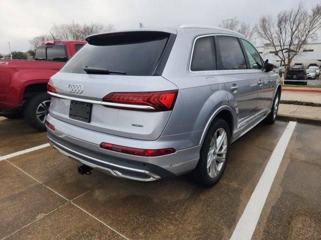 2021 Audi Q7 Premium Plus