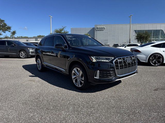 2021 Audi Q7 Premium Plus