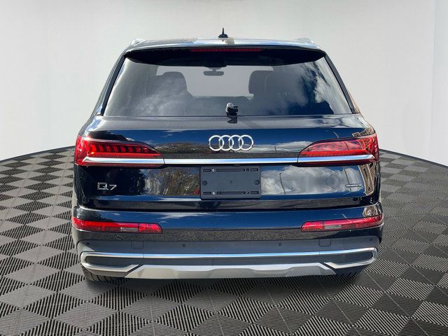 2021 Audi Q7 Premium Plus