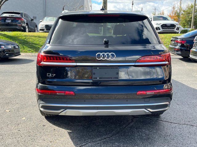 2021 Audi Q7 Premium Plus