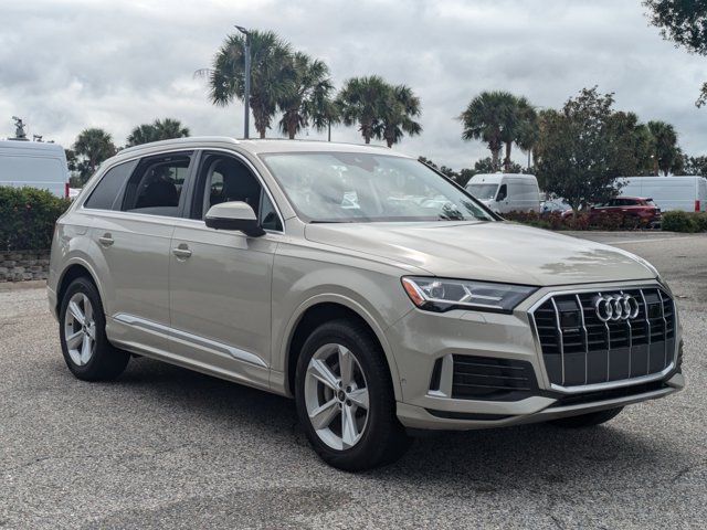 2021 Audi Q7 Premium Plus