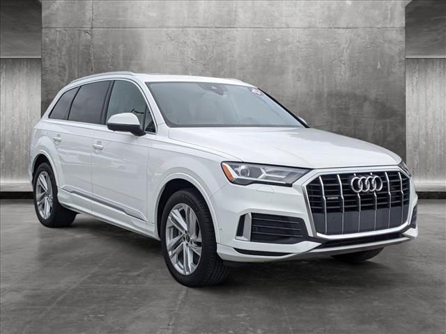 2021 Audi Q7 Premium Plus