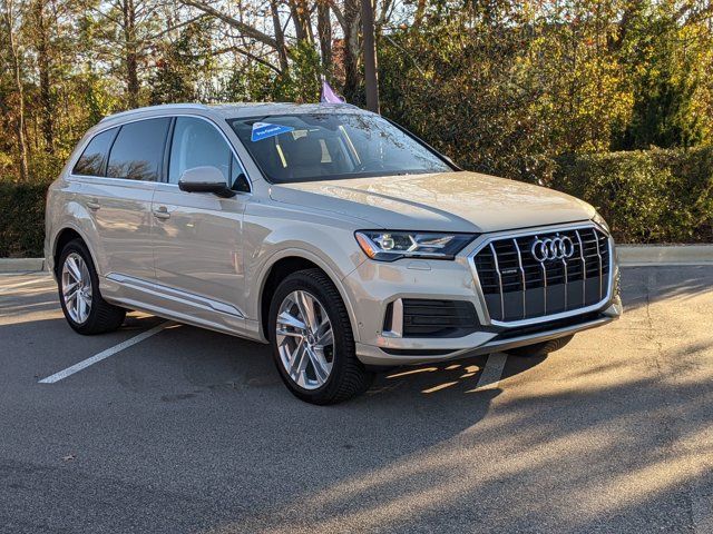 2021 Audi Q7 Premium Plus