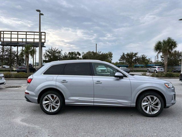 2021 Audi Q7 Premium Plus