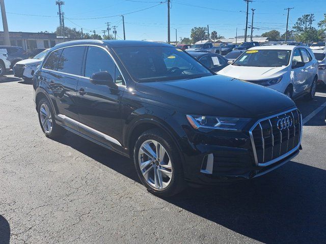 2021 Audi Q7 Premium Plus