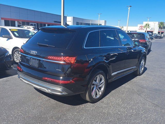 2021 Audi Q7 Premium Plus