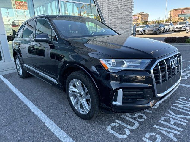 2021 Audi Q7 Premium Plus