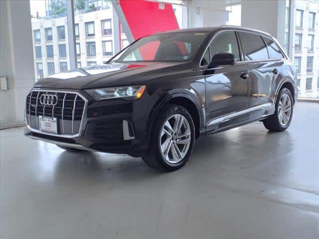 2021 Audi Q7 Premium Plus