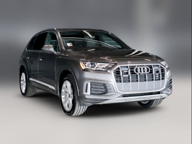 2021 Audi Q7 Premium Plus