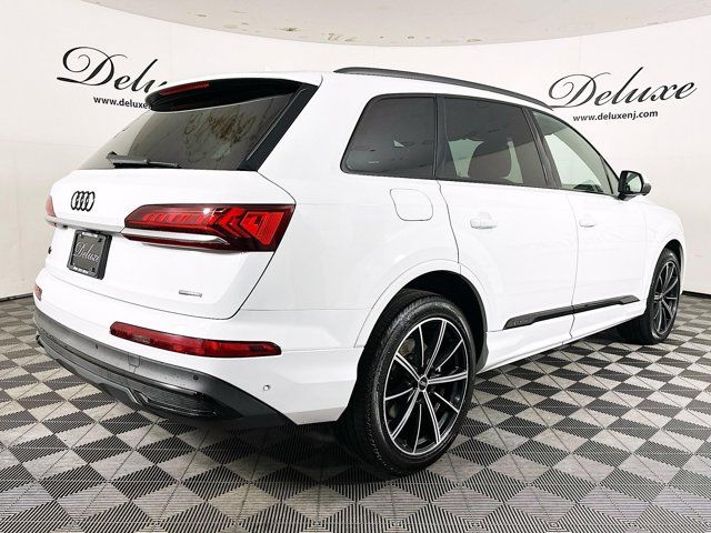 2021 Audi Q7 Premium Plus