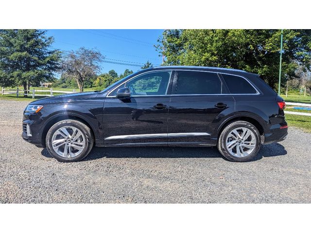 2021 Audi Q7 Premium Plus