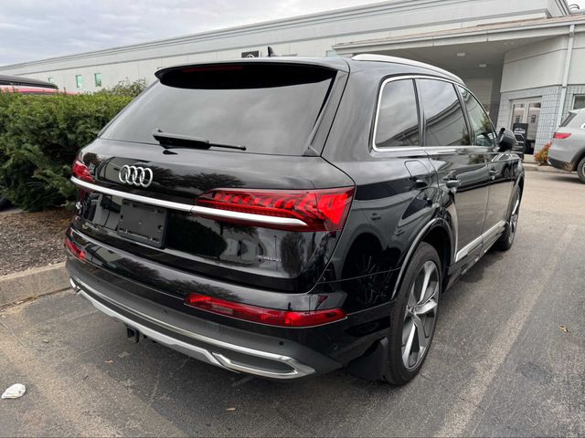 2021 Audi Q7 Premium Plus