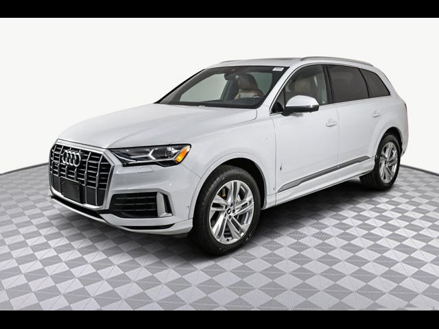 2021 Audi Q7 Premium Plus