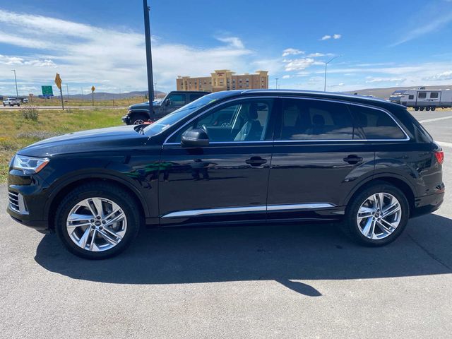 2021 Audi Q7 Premium Plus