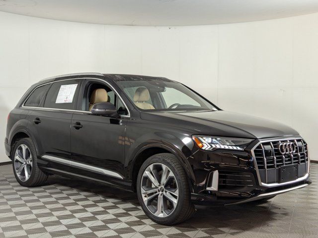 2021 Audi Q7 Premium Plus