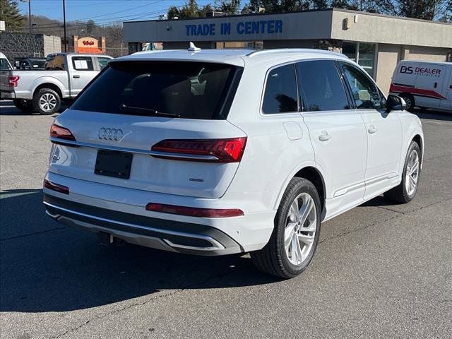 2021 Audi Q7 Premium Plus