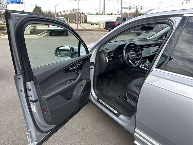 2021 Audi Q7 Premium Plus