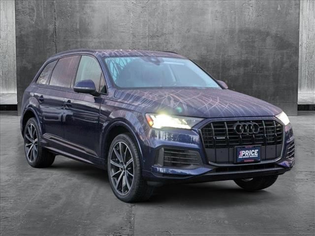 2021 Audi Q7 Premium Plus