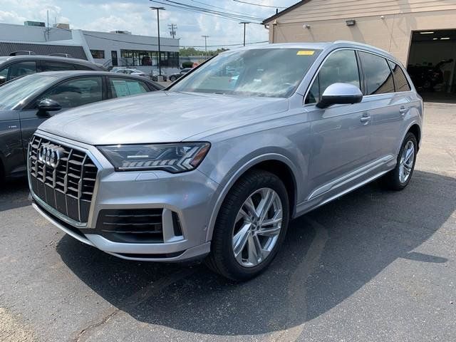 2021 Audi Q7 Premium Plus