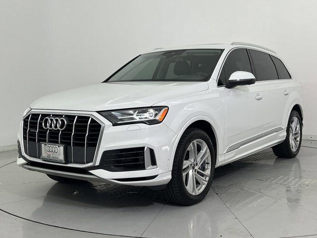 2021 Audi Q7 Premium Plus