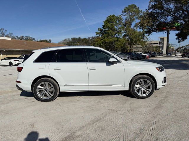 2021 Audi Q7 Premium Plus