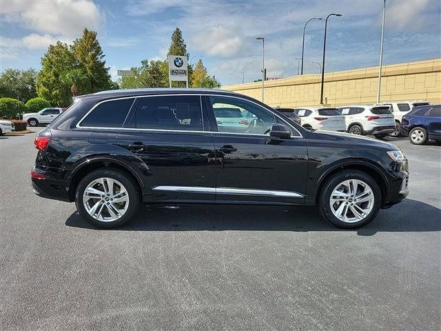 2021 Audi Q7 Premium Plus