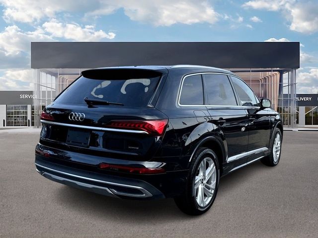 2021 Audi Q7 Premium Plus