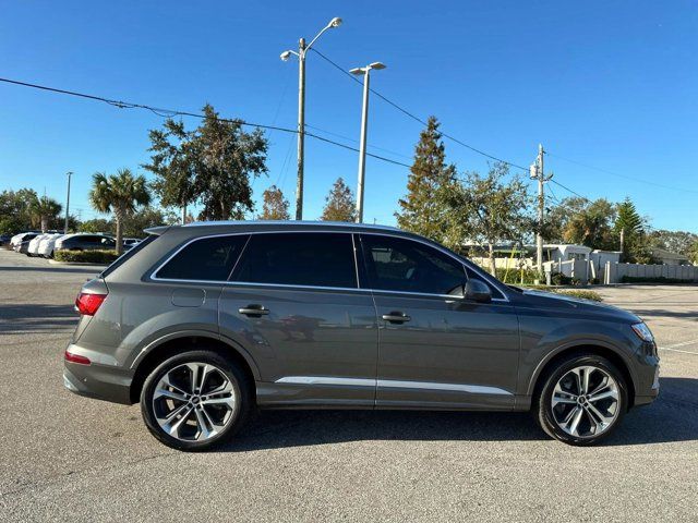 2021 Audi Q7 Premium Plus