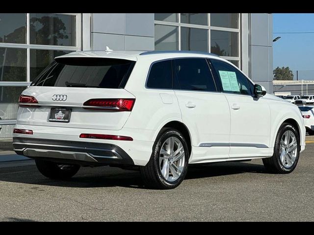 2021 Audi Q7 Premium Plus