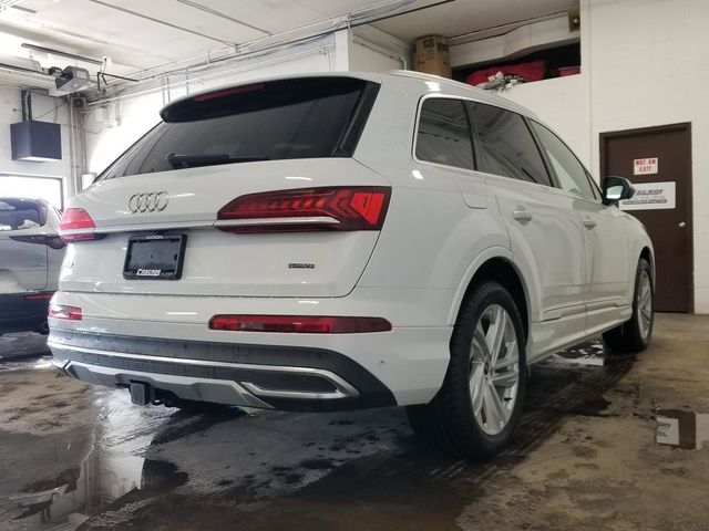 2021 Audi Q7 Premium Plus