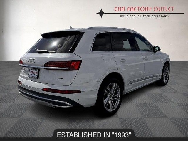 2021 Audi Q7 Premium Plus