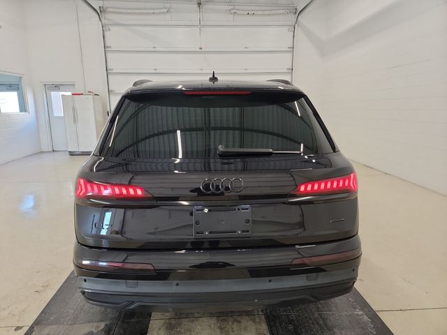 2021 Audi Q7 Premium Plus