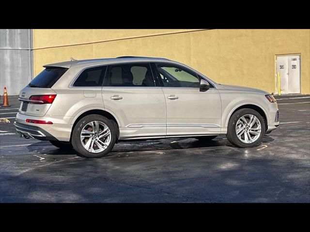 2021 Audi Q7 Premium Plus