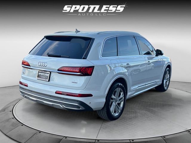 2021 Audi Q7 Premium Plus