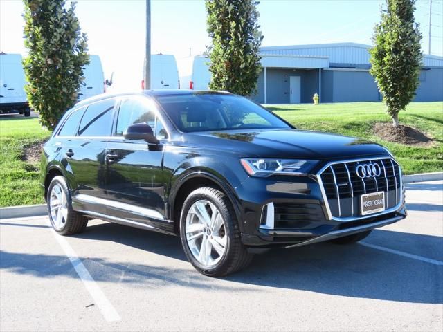 2021 Audi Q7 Premium Plus