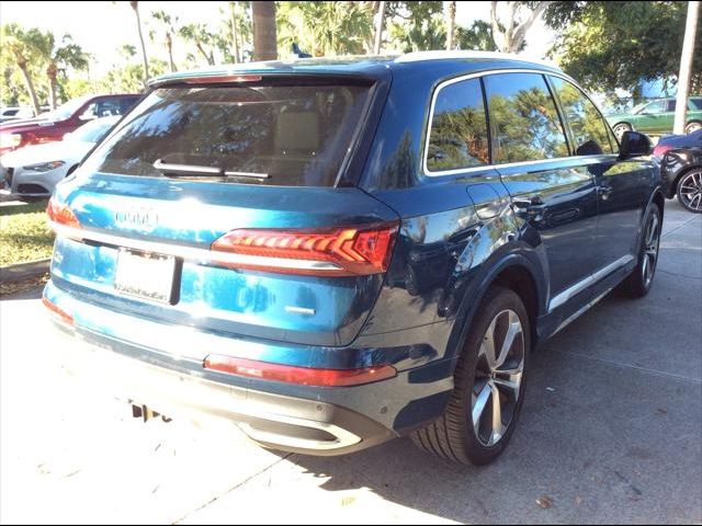 2021 Audi Q7 Premium Plus