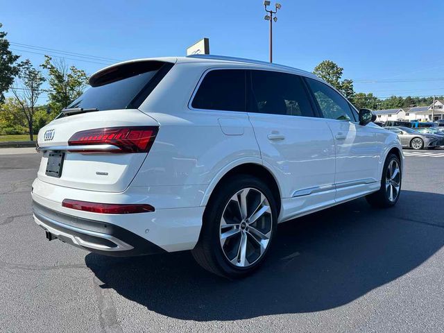 2021 Audi Q7 Premium Plus