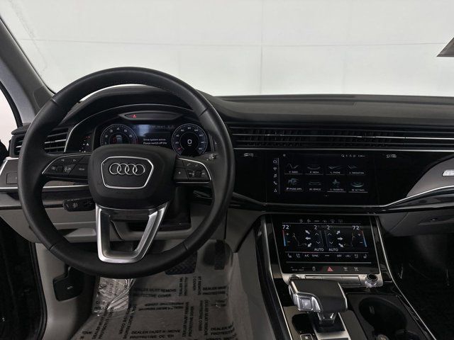 2021 Audi Q7 Prestige