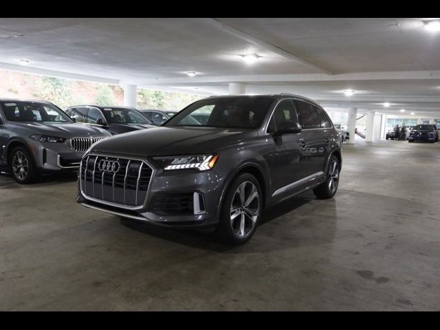 2021 Audi Q7 Prestige