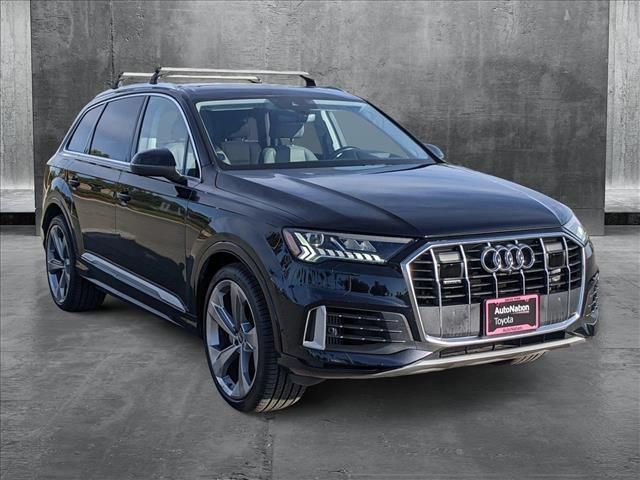 2021 Audi Q7 Prestige