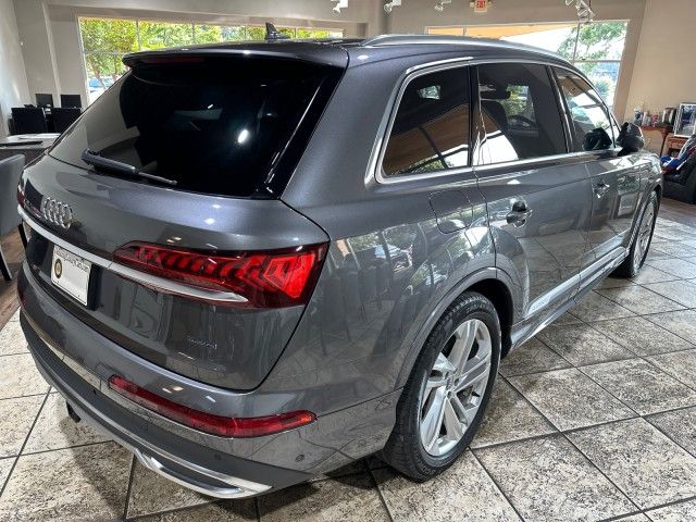 2021 Audi Q7 Prestige