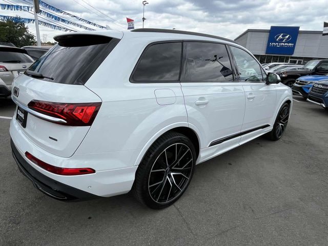 2021 Audi Q7 Prestige