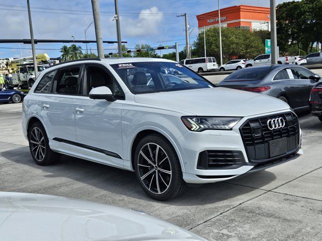 2021 Audi Q7 Prestige