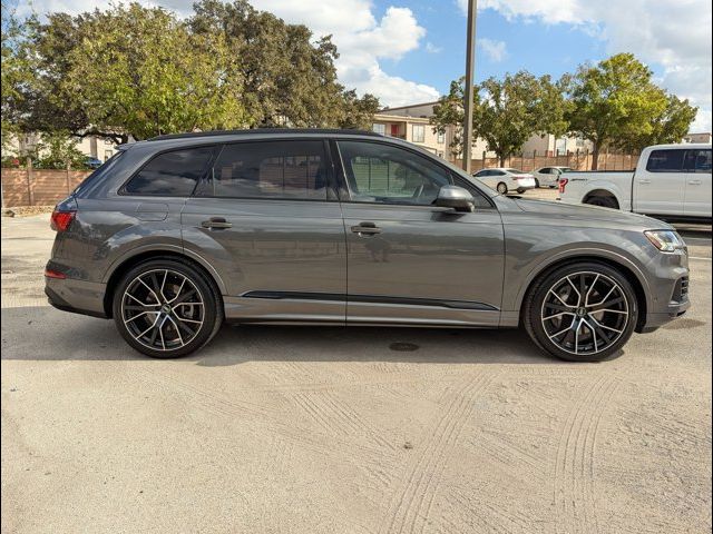 2021 Audi Q7 Prestige