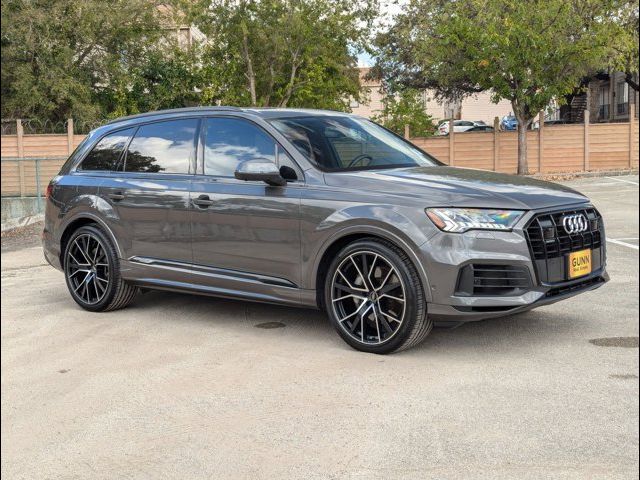 2021 Audi Q7 Prestige