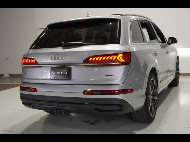 2021 Audi Q7 Prestige