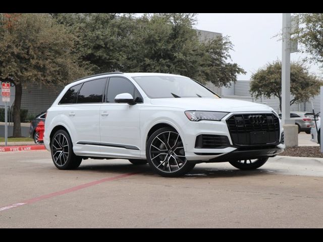 2021 Audi Q7 Prestige