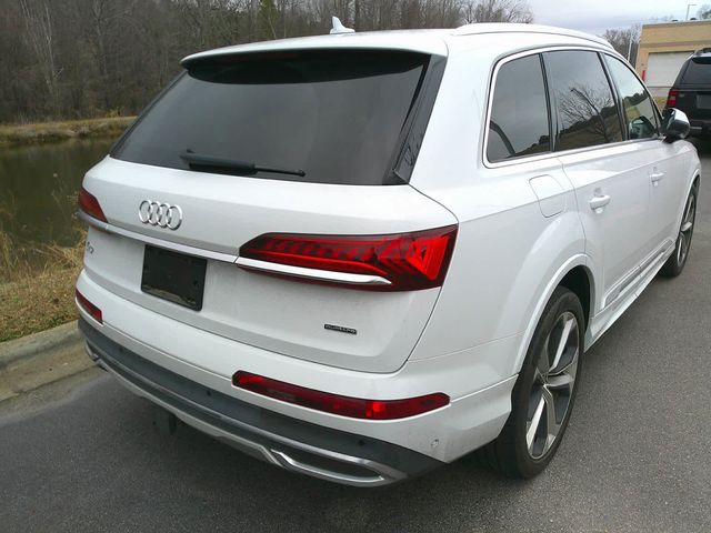 2021 Audi Q7 Prestige