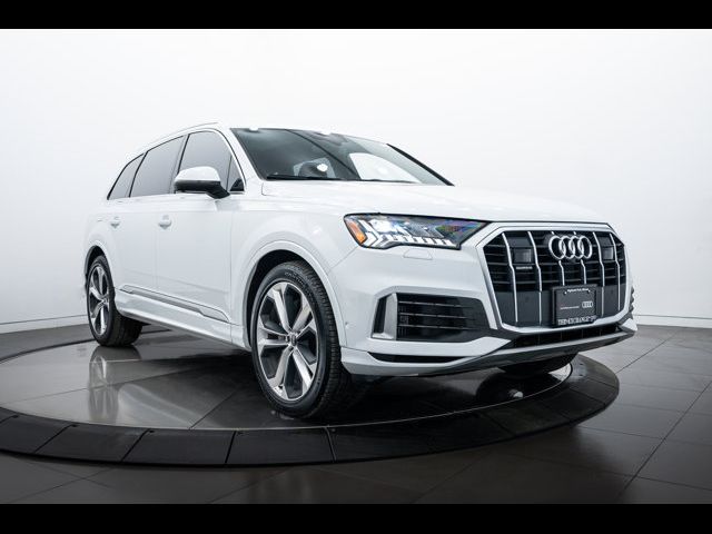 2021 Audi Q7 Prestige