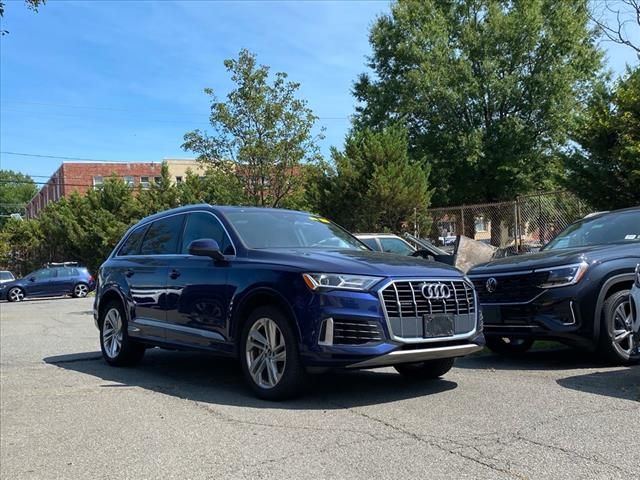 2021 Audi Q7 Premium